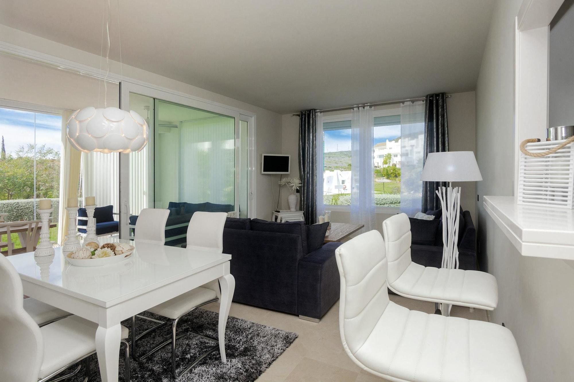 Apartment With 3 Bedrooms In Estepona, With Wonderful Mountain View, P Eksteriør bilde
