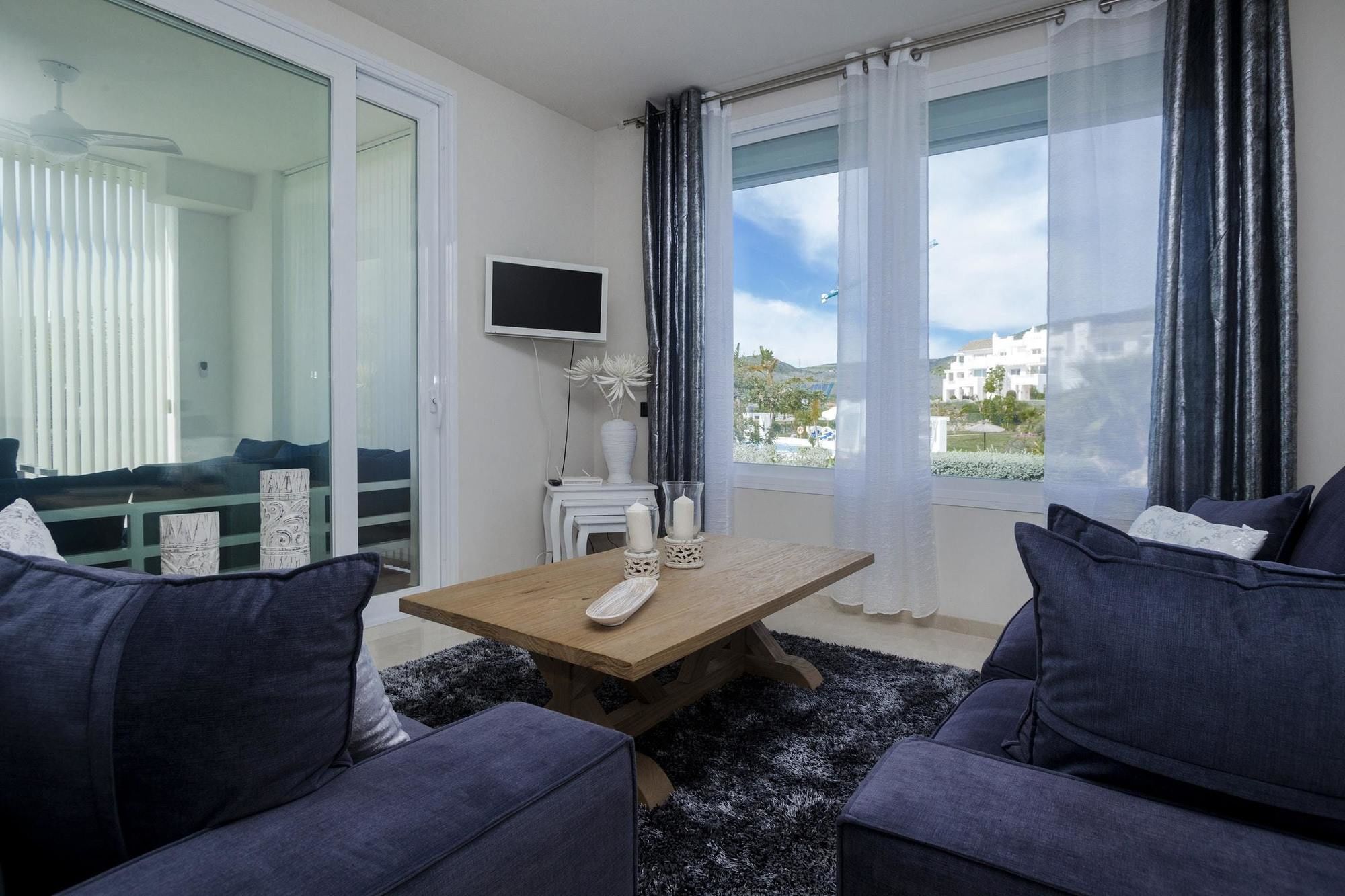 Apartment With 3 Bedrooms In Estepona, With Wonderful Mountain View, P Eksteriør bilde